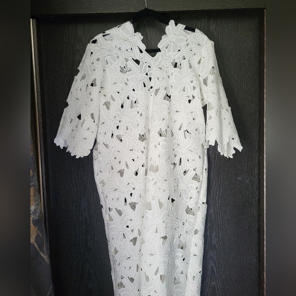 Floral Eyelet Kaftan White Midi Dress with Collar and Flutter Sleeves - Picture 10 of 16